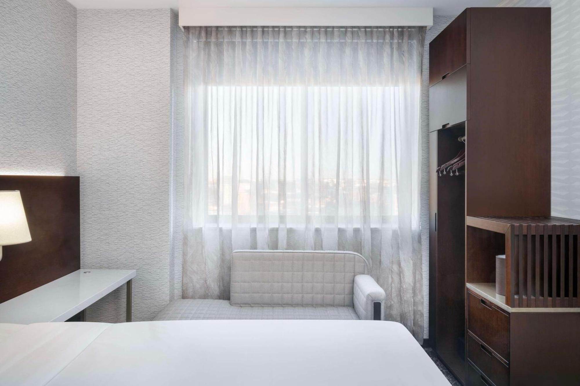 Doubletree By Hilton Long Island City, Ny New York Exterior foto